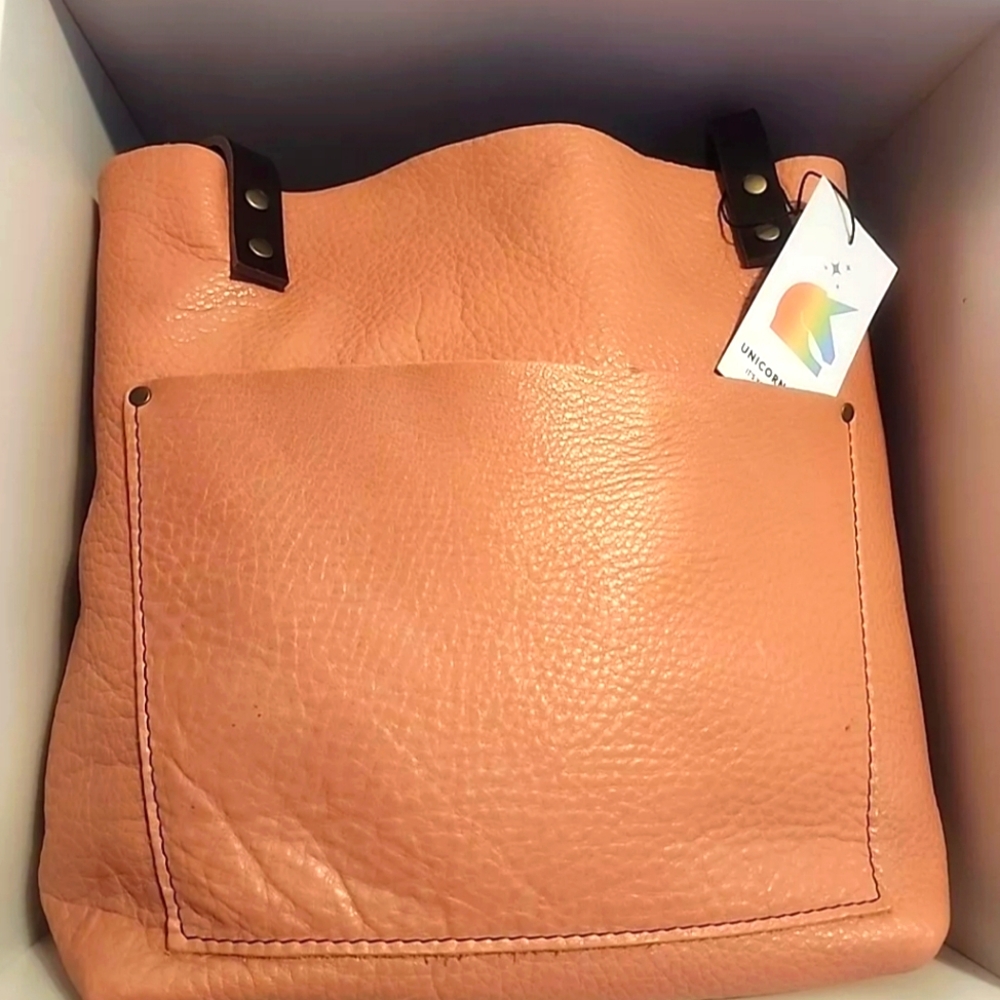QUARTZ Portland Leather Medium Classic Tote Bag